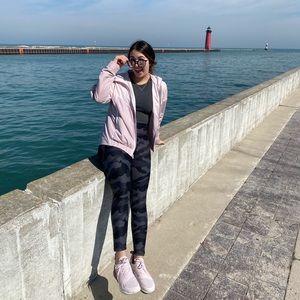 Meet your Posher, Riese